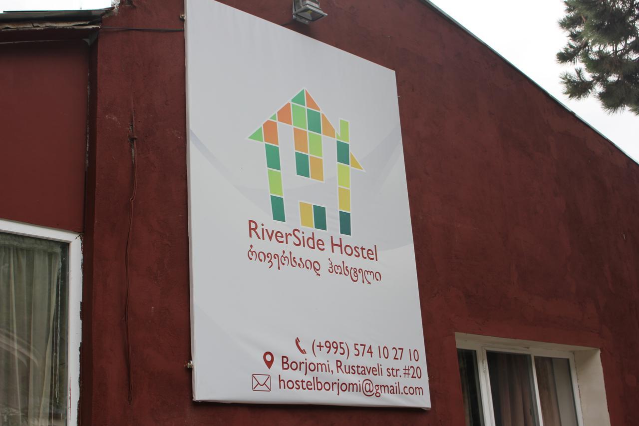 Riverside Hostel Borjomi Exteriör bild